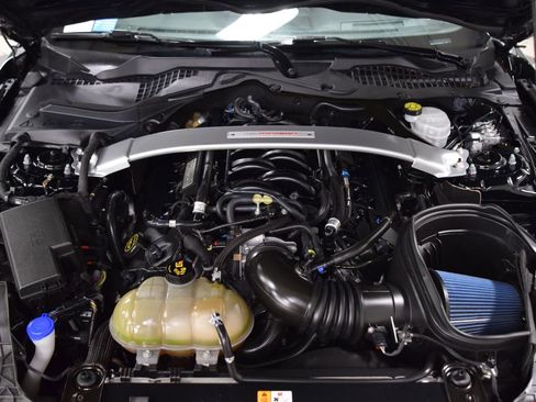 Used 2020 Ford Mustang Shelby GT350 w/ Technology Package image 30