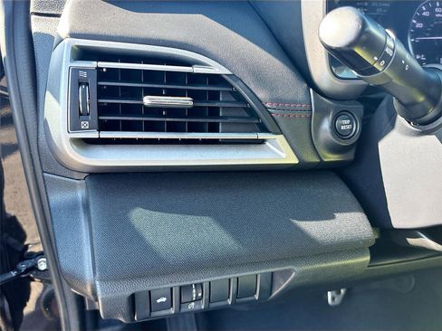 Used 2020 Subaru Legacy Sport image 11