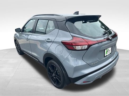 Used 2023 Nissan Kicks SR FWD image 5