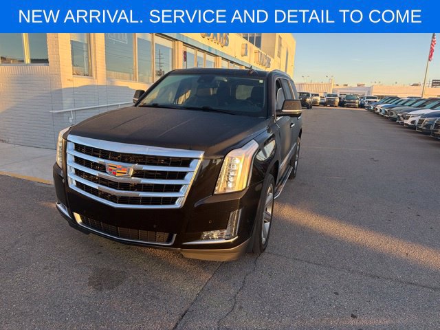 Used 2020 Cadillac Escalade Luxury AWD/4WD image 2