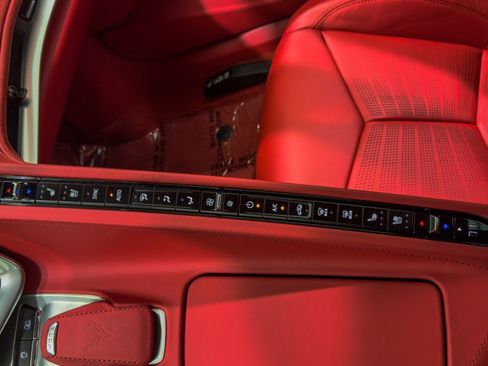 Used 2024 Chevrolet Corvette Stingray Premium Conv w/ Z51 Performance Package RWD image 46