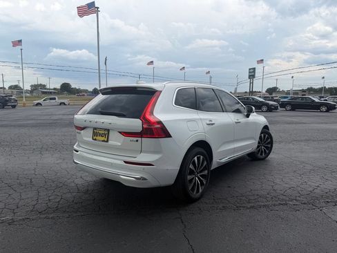Used 2023 Volvo XC60 B5 Plus AWD/4WD image 5