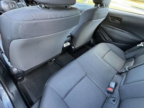 Used 2025 Toyota Corolla LE image 21