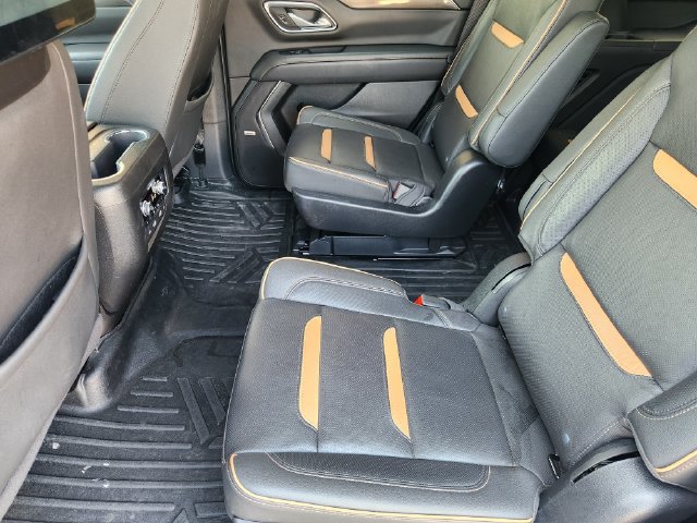 Used 2024 GMC Yukon AT4 w/ Technology Package AWD/4WD image 30