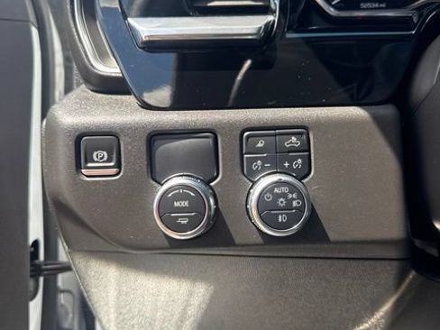 Used 2025 GMC Sierra 1500 SLT w/ SLT Premium Plus Package RWD image 27