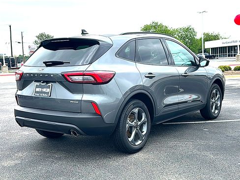 Used 2025 Ford Escape ST-Line AWD/4WD image 8