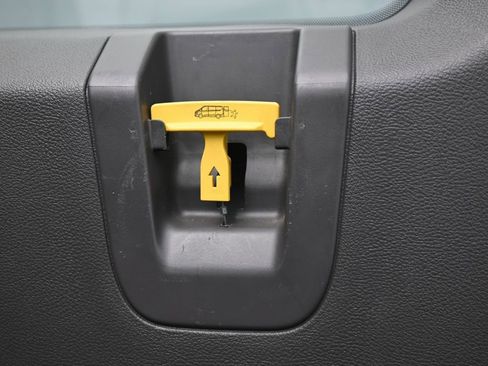 Used 2023 Ford Transit 350 XLT image 34