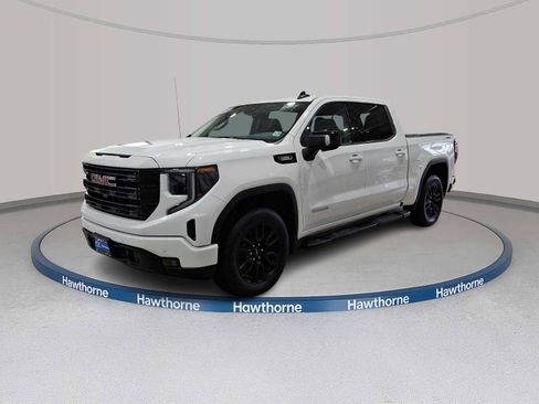 Certified 2025 GMC Sierra 1500 Elevation w/ Elevation Premium Package image 3