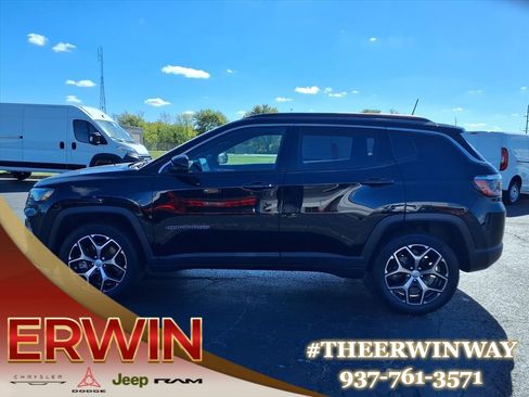 Certified 2024 Jeep Compass Limited image 12