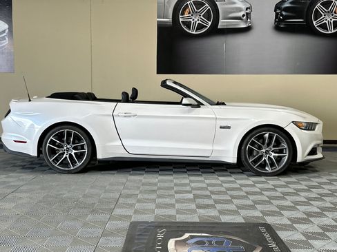 Used 2017 Ford Mustang GT Premium w/ Equipment Group 401A RWD image 3