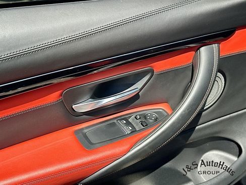 Used 2019 BMW M4 Coupe w/ Competition Package RWD image 23