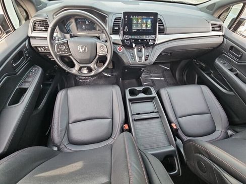 Used 2023 Honda Odyssey Sport image 12