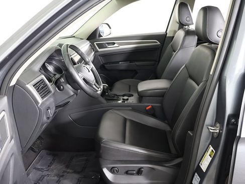 Used 2019 Volkswagen Atlas SE AWD/4WD image 32