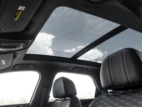 Certified 2026 Bentley Bentayga Speed AWD/4WD image 27