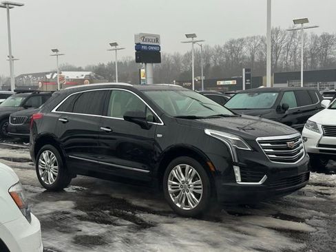 Used 2018 Cadillac XT5 Premium Luxury image 4