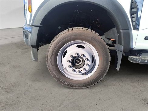 New 2025 Ford F450 XL w/ XL Chrome Package image 14