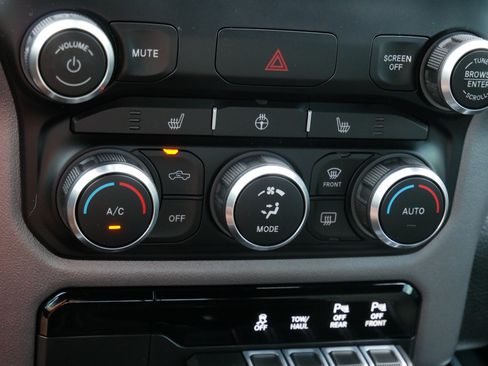 Used 2022 RAM 1500 Big Horn RWD image 27