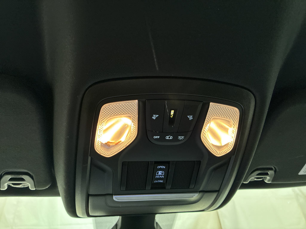 Used 2022 RAM 1500 Big Horn AWD/4WD image 22