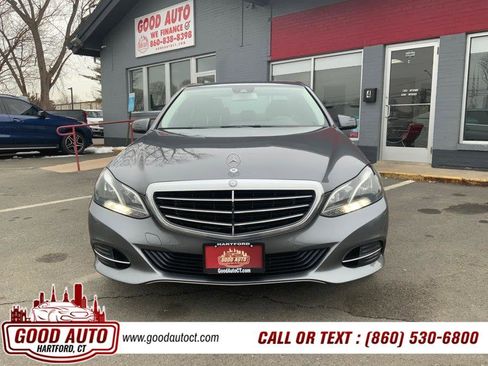 Used 2016 Mercedes-Benz E 350 4MATIC Sedan image 2