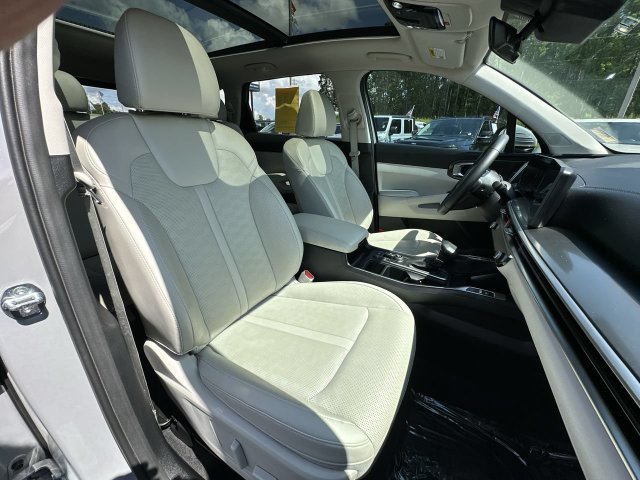 Used 2025 Kia Sorento EX w/ Panoramic Sunroof Package FWD image 28