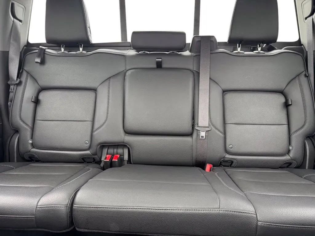 Used 2023 GMC Sierra 1500 Denali AWD/4WD image 21