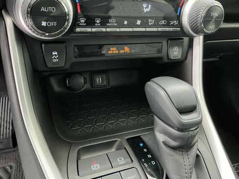 Certified 2023 Toyota RAV4 XLE image 27