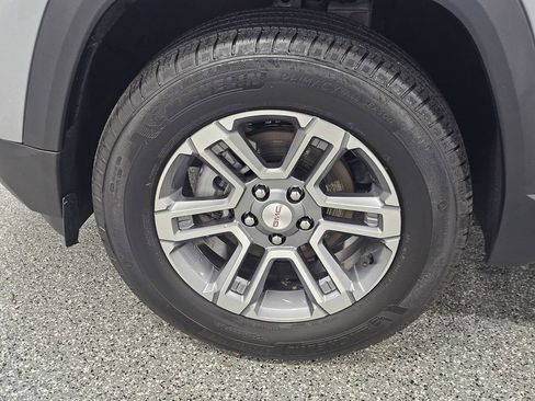 Used 2025 GMC Terrain Elevation AWD/4WD image 8