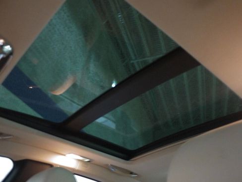 Used 2010 Rolls-Royce Ghost image 29