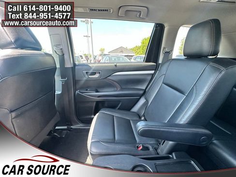 Used 2017 Toyota Highlander XLE AWD/4WD image 23