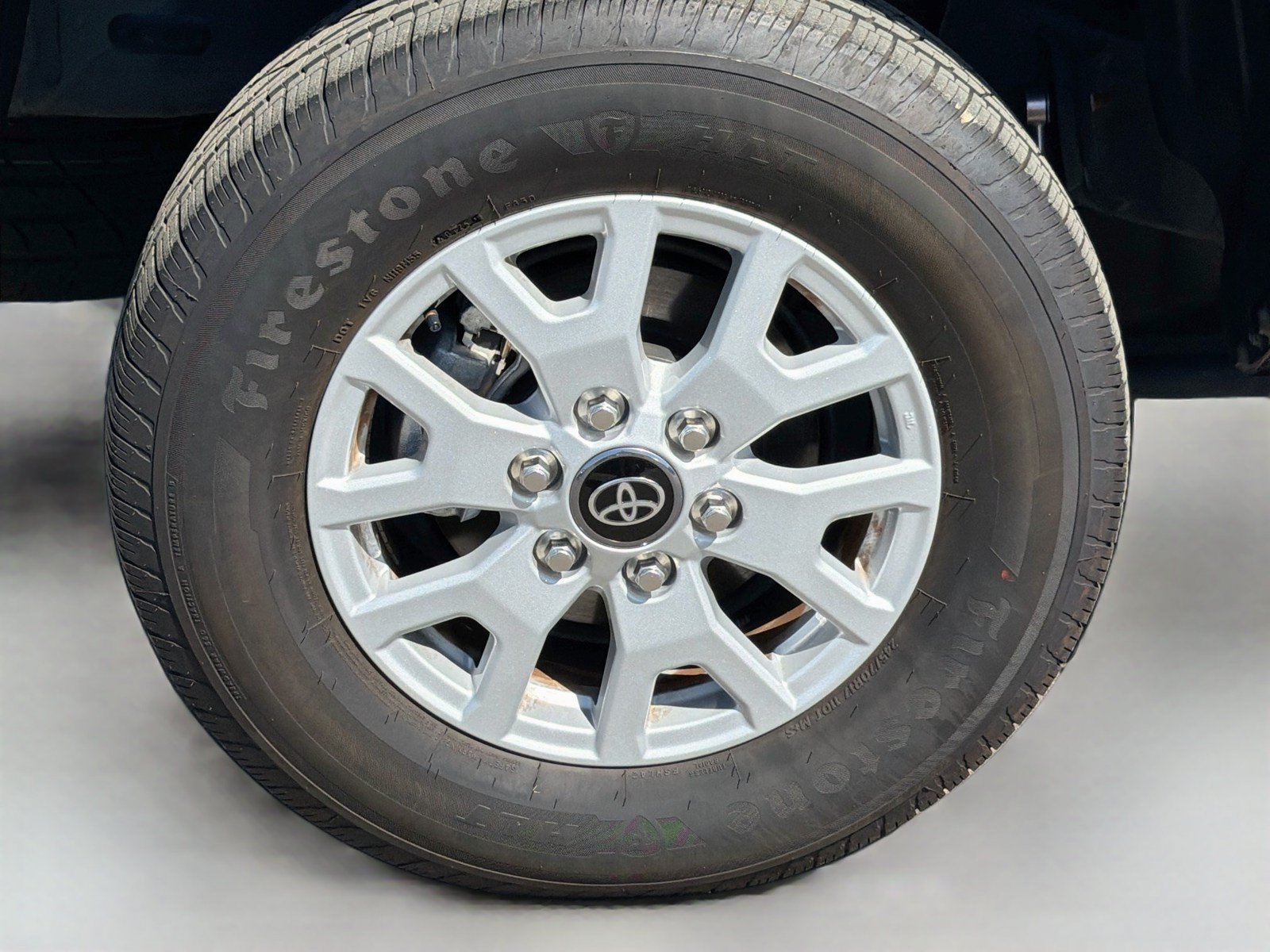 Used 2025 Toyota Tacoma SR5 RWD image 9