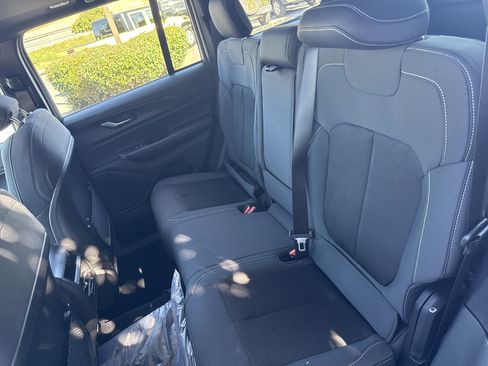 New 2025 Jeep Grand Cherokee Laredo X w/ Luxury Tech Group I image 13