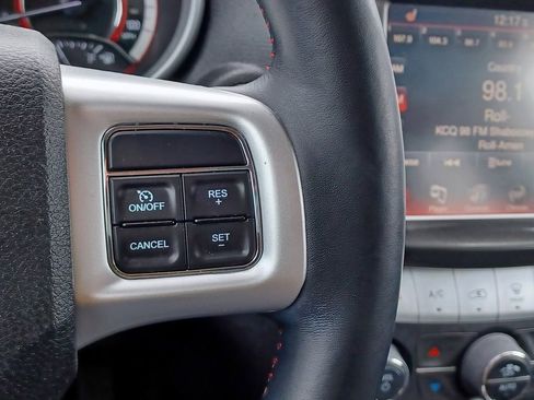 Used 2019 Dodge Journey GT image 19