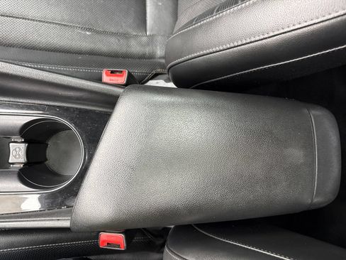 Used 2022 Hyundai Elantra Limited FWD image 30