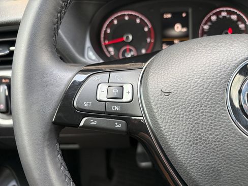 Used 2020 Volkswagen Passat 2.0T SE image 15