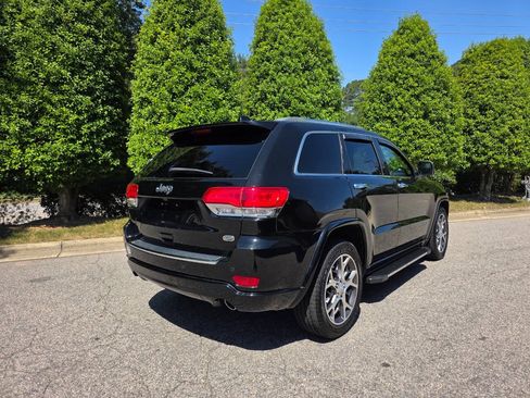 Used 2019 Jeep Grand Cherokee Overland RWD image 5