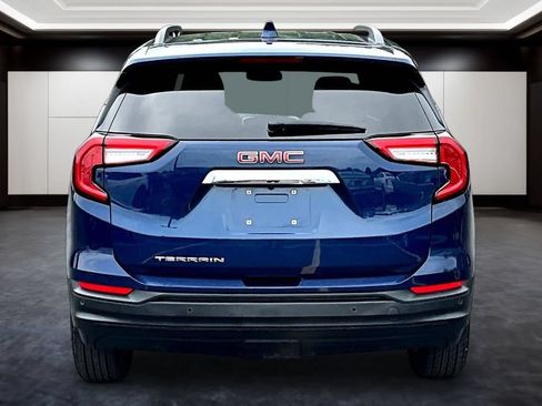Used 2023 GMC Terrain SLE w/ Driver Convenience Package FWD image 5