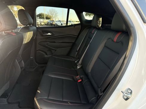 New 2026 Chevrolet Trax RS w/ Sunroof Package image 28