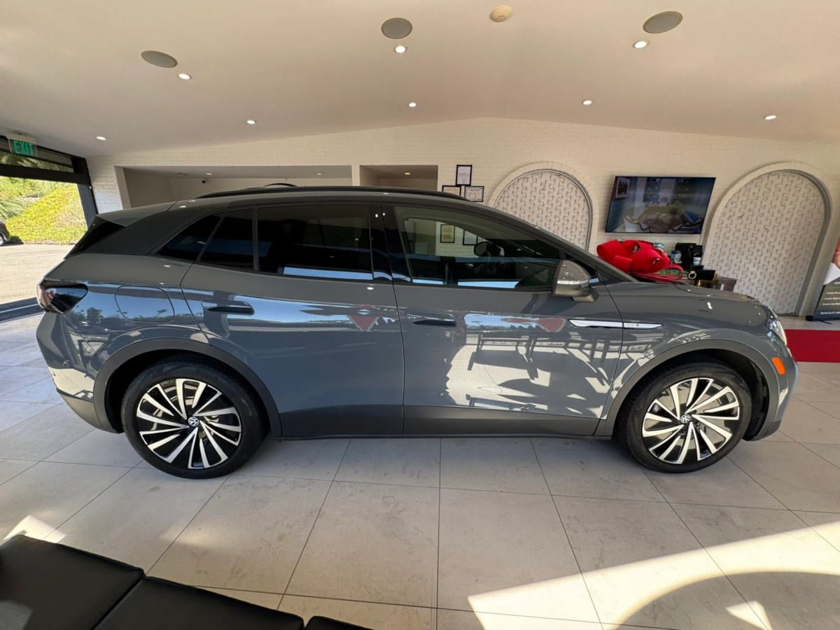 Used 2024 Volkswagen ID.4 S RWD image 7
