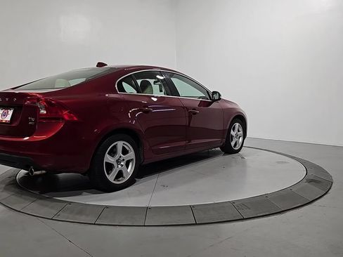 Used 2013 Volvo S60 T5 AWD/4WD image 5
