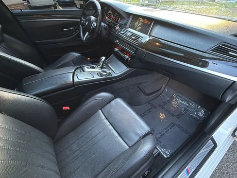 Used 2014 BMW M5 RWD image 28