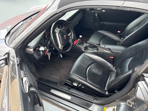Used 2006 Porsche 911 Carrera RWD image 2