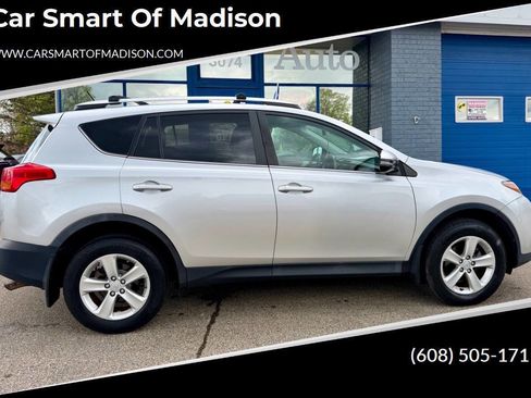 Used 2014 Toyota RAV4 XLE AWD/4WD image 2