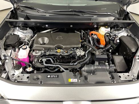 Certified 2025 Toyota RAV4 LE image 9