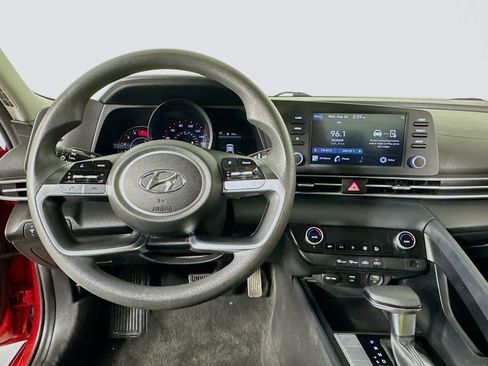 Used 2021 Hyundai Elantra SEL FWD image 17