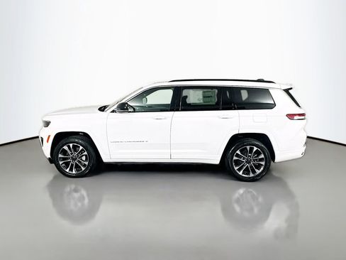 New 2025 Jeep Grand Cherokee L Overland w/ Luxury Tech Group IV image 4
