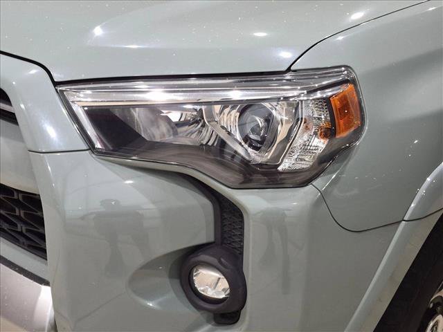Certified 2023 Toyota 4Runner TRD Off-Road Premium w/ Moonroof Package AWD/4WD image 10
