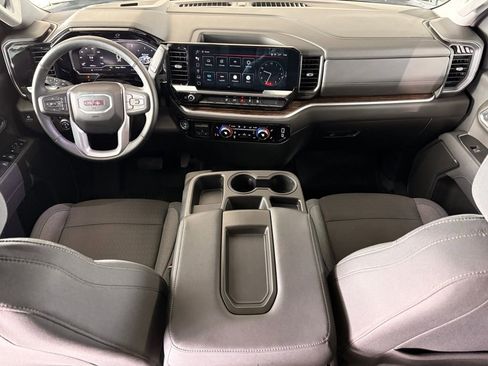 Used 2025 GMC Sierra 2500 SLE w/ SLE Value Package; AWD/4WD image 14