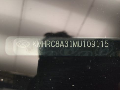 Used 2021 Hyundai Venue FWD image 33