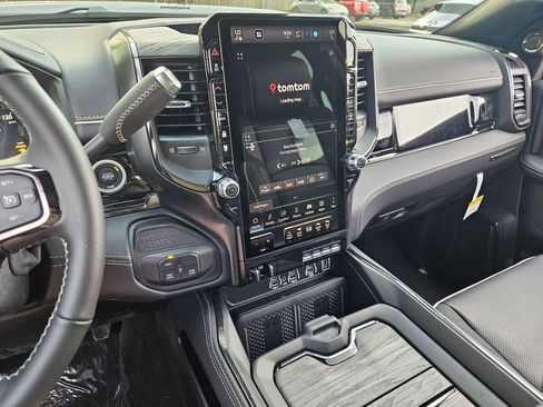 New 2026 RAM 2500 Limited AWD/4WD image 19