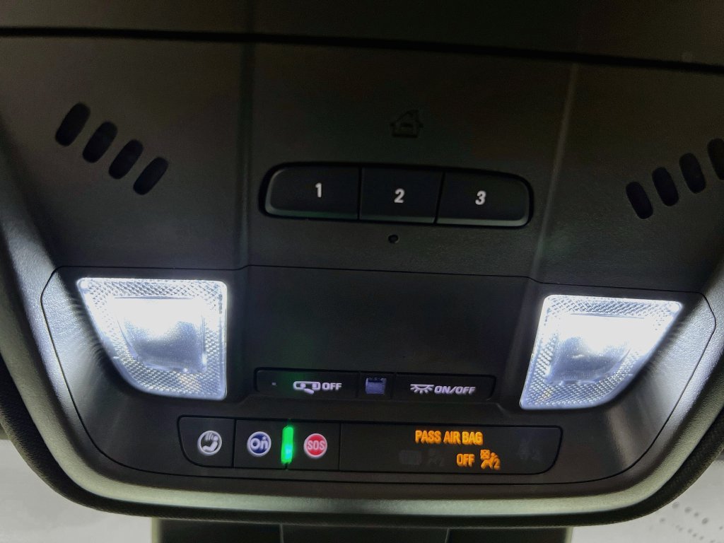 Used 2024 Cadillac XT4 Premium Luxury w/ Technology Package FWD image 18